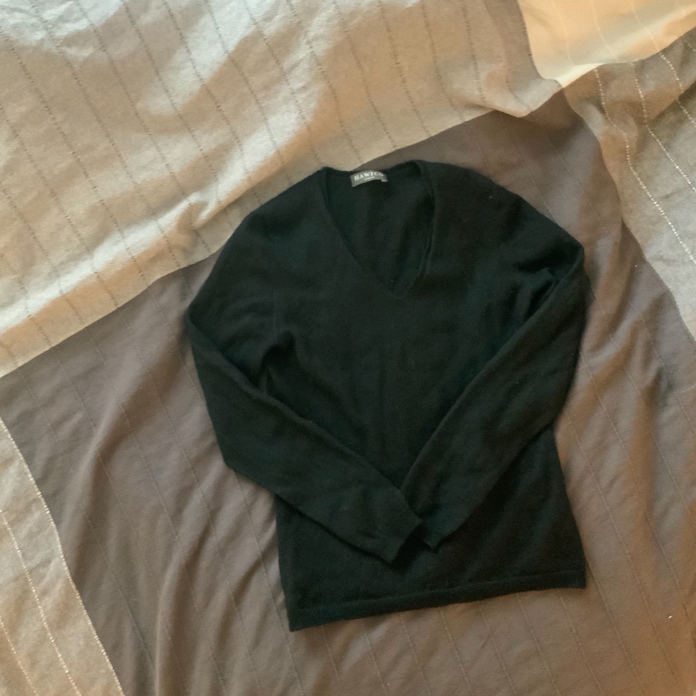 Black merino wool/silk/cashmere Hawico sweater